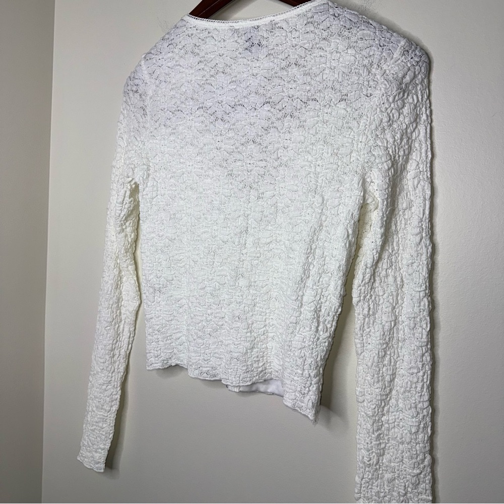 🖤Forever 21 White Textured Lace Top - Picture 6 of 7